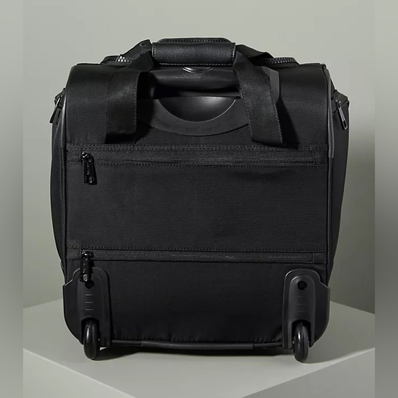 Calpak Murphie Underseat Carry-on Suitcase - Picture 2 of 9